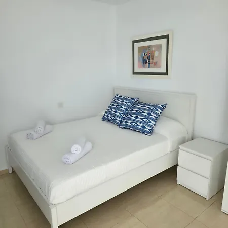 Apartment Modern With Sunny Terrace - Steps From The Puerto del Carmen (Lanzarote)