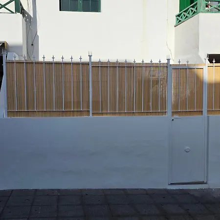 Apartment Modern With Sunny Terrace - Steps From The